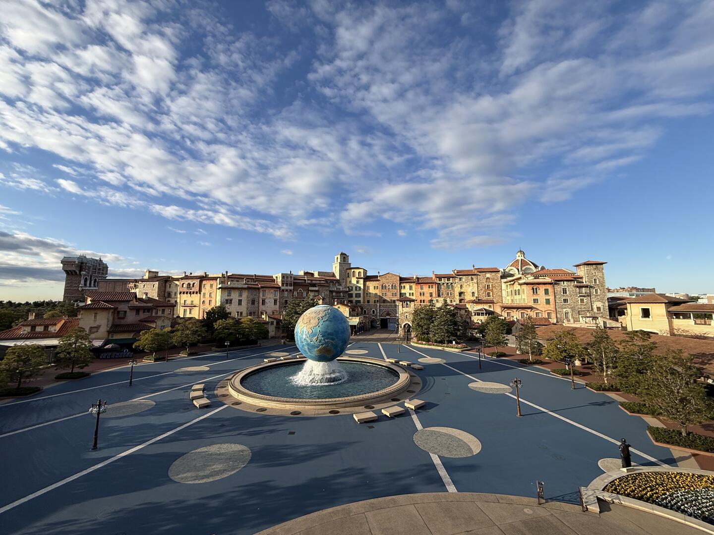 DisneySea Entrance Globe