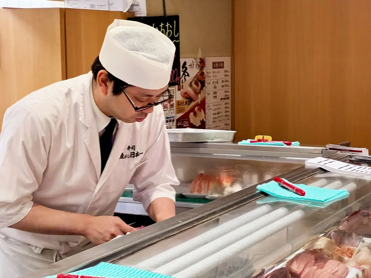 Fresh sushi at Tsukiji counter